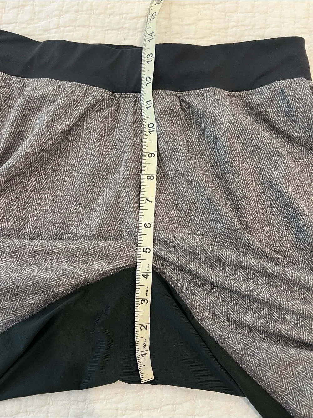 Lululemon Shorts Mens Medium Gray T.H.E. 11” Inseam Linerless Athletic Active